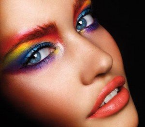 Best Eyeliner for Blue Eyes – What Eye Liners to Use for Blue Eyes