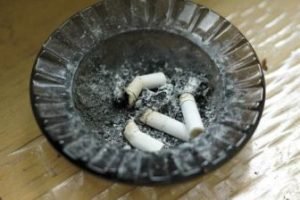 Causes of Puffy Eyes - Excessive smoking and Alcohol consumption