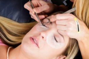 Eyelash Extensions Guide – Procedure for Eyelash Extensions
