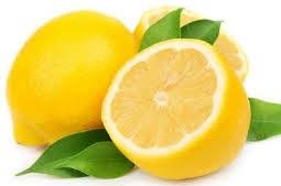 A fresh piece of lemon
